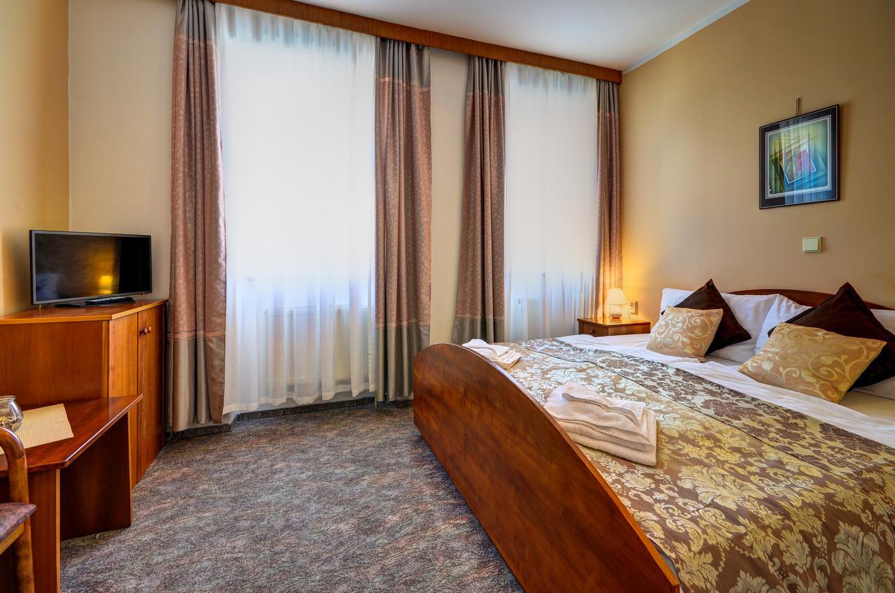 Hotel Pizzeria Istria Velké Losiny 외부 사진